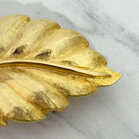 Mimi Di N Vintage 1991 Gold Tone Leaf Belt Buckle Piece - Picture 5 of 12